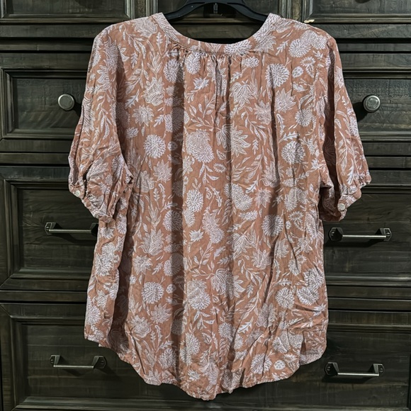 Universal Thread button down shirt - Picture 2 of 7